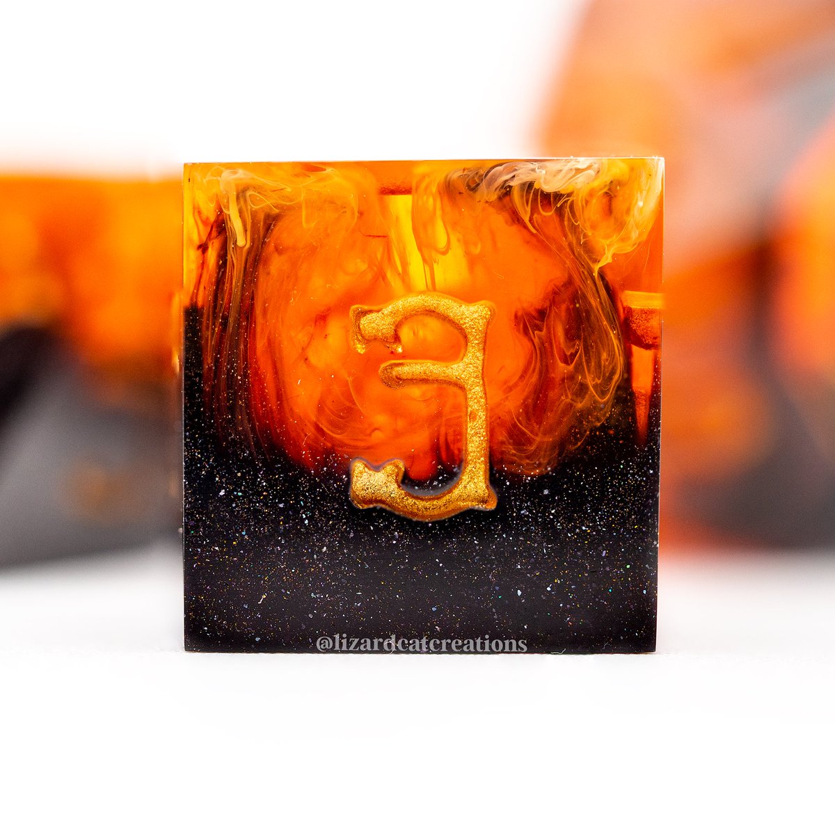 lizardcatdice's tweet image. Time for a long overdue 1K ⭐️#GIVEAWAY⭐️ for a chance to snag this Firestorm trio!

🔥RULES🔥
- follow me @lizardcatdice 
- like this!
- RT/QT this!

Ends 10/22! 18+ to enter, open internationally. Good luck!

#dice #dnd #ttrpg #handmadedice