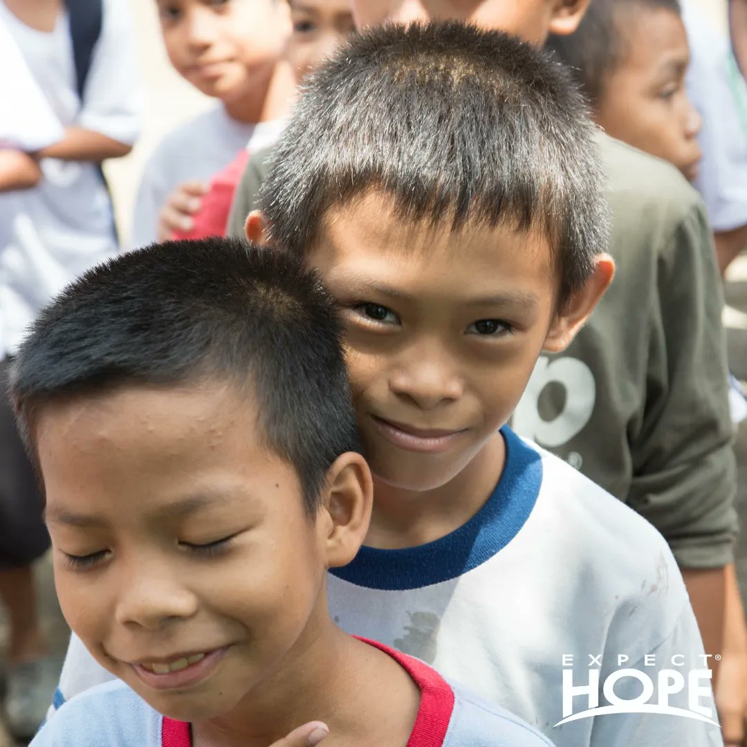 expecthopeWW's tweet photo. “We can’t help everyone, but everyone can help someone.” – Dr. Loretta Scott https://t.co/yloGTw54zE
