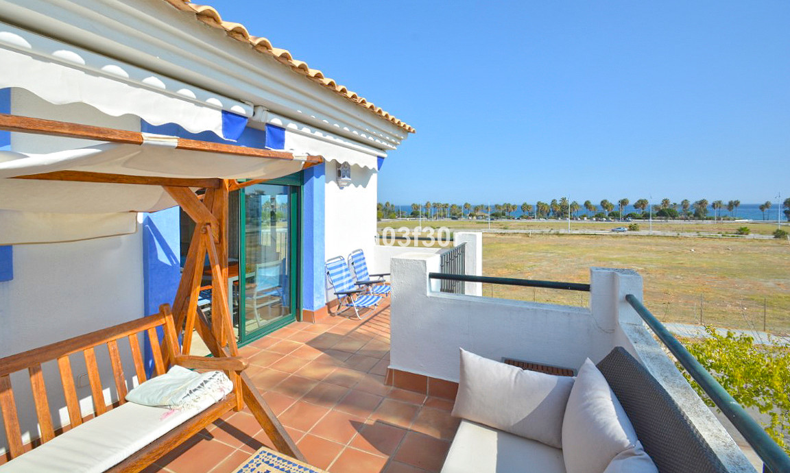 net_rentals's tweet photo. SHORT TERM RENTAL:
5 bedroom townhouse, beachside San Pedro
Walk to the beach and to San Pedro center.
Read more and see all the nice pictures in this link:
https://t.co/jEAkoHwI3N 
For more info send an email to Nadia Ribeiro:
nadia@bestinspain.net https://t.co/HXY3K7wxFu