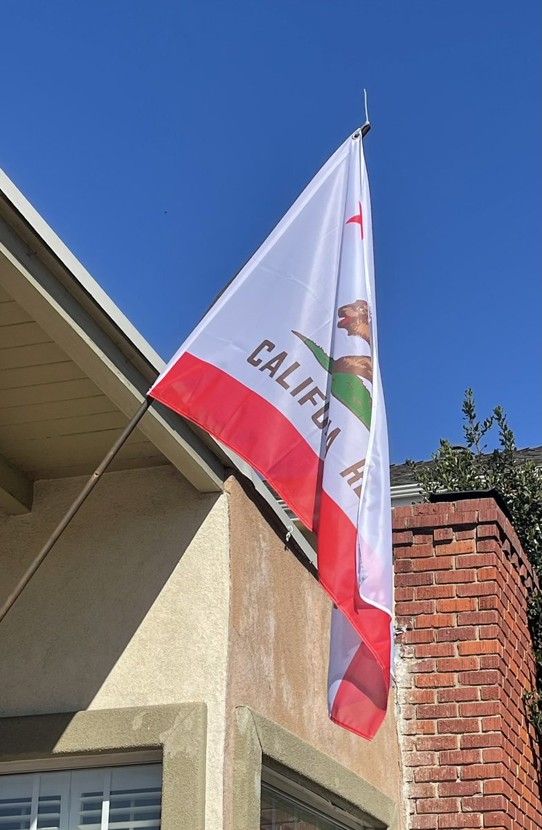 eh617's tweet photo. I am proud to live in California! #ProudCalifornian https://t.co/v97wZ6QL0i