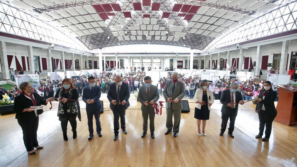 ArturoReyesS_'s tweet photo. Hoy inauguramos el 10º Encuentro #ProyectoAula que fomenta el liderazgo de nuestros estudiantes del @IPN_MX. En esta edición tendremos la participación de 80 trabajos de las 20 Unidades Académicas de media superior. ¡Les deseo mucho éxito a todos!
#OrgullosamentePolitécnicos https://t.co/EOvUl7NaqK