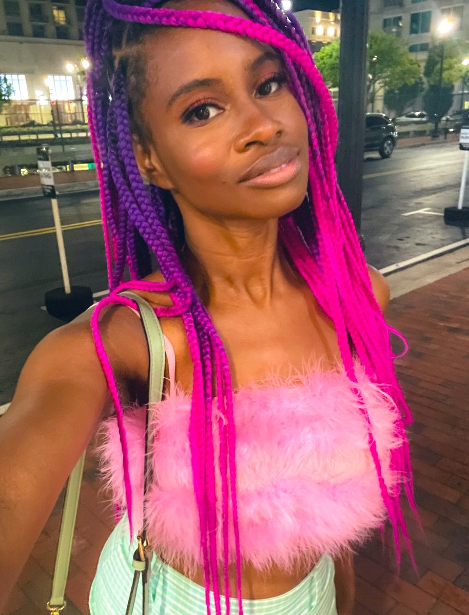 Nicole Nichelle tweet media