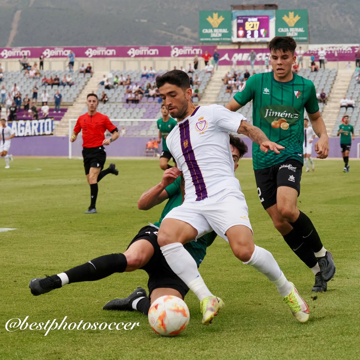 bestphotosoccer's tweet photo. ‘El Real Jaén se mantiene intratable en la Victoria’.
@RealJaenCF
| 2-0 |
@CD_HuetorVega
📷 @bestphotosoccer
📰 @ideal_jaen
✍️ @joseantguti
#HalaJaén
#SentimientoCentenario #rjcf1922 #bestphotosoccer #TerceraRFEF #sportphotography #sports #olympus #football #soccer #jaen https://t.co/CQUjHYPj84