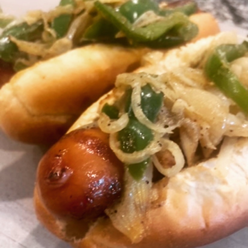 Kickstart the work week with our Cajun Style Andouille seasoned with Cayenne &amp; Chilis, Garlic, Paprika and Thyme.  
#BlackForestBratwurst #Bratwurst #BestWurst #BFBratwurst #Wurst #Sausage #Andouille #CajunStyle #Monday #WorkWeek #Kickstart #KickstartTheWeek