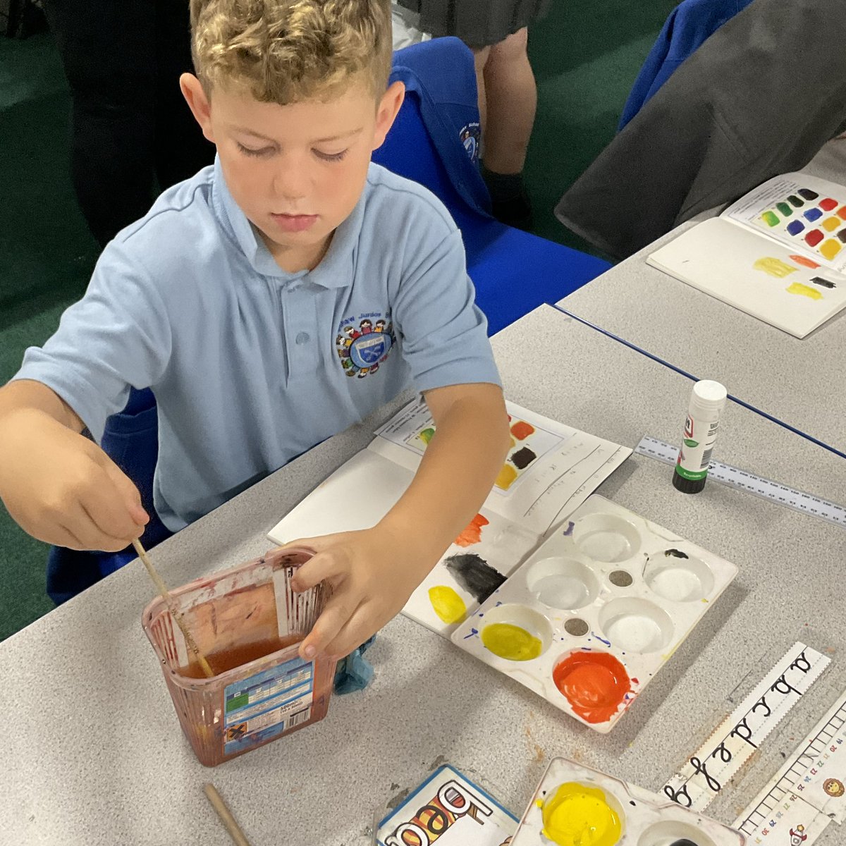 Class3wade's tweet image. Some great colour mixing 3W, you made the colours of Cezanne’s palette well.