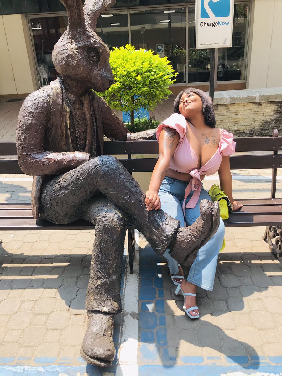 GuguMoloantoa's tweet photo. Weekend p/d at Melrose Arch #DjAtWork ๐คญ๐๐ต https://t.co/E6xFENF7Jv