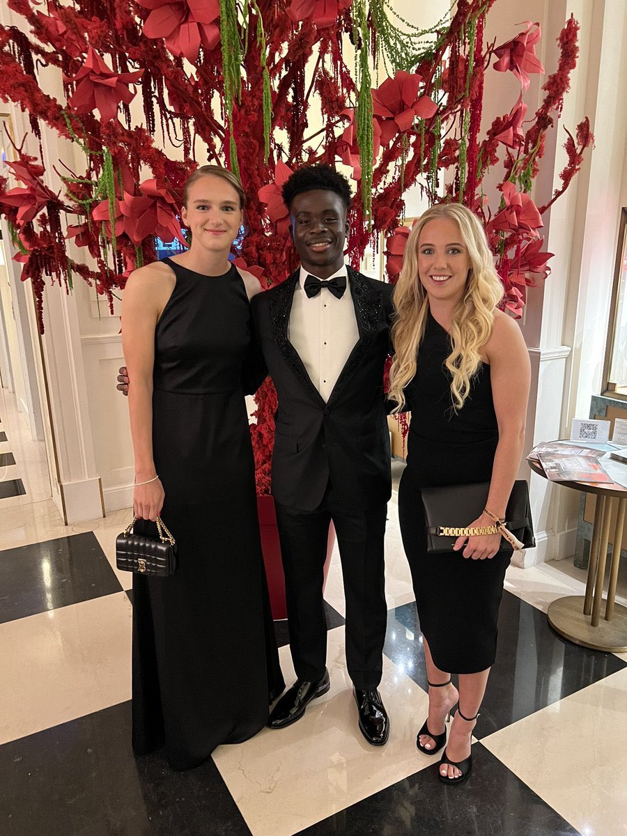 _PeterPerfect's tweet photo. Ballon dโor 2022 Bond 007, Saka Bukayo Saka @Arsenal @BukayoSaka87 @VivianneMiedema @bmeado9 #FormistemporaryClassisPermanent ๐ Boy โค๏ธ @NimuKiarie @cindy_cere @Charlie_Popeye @ItsKubasu https://t.co/j1xg4uNmSg