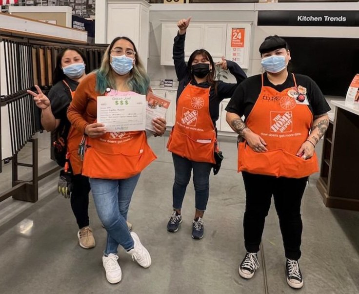 📢 Phenomenal job!!!! By Cynthia @homedepot 2304 for Driving <a href="/RainSoft/">RainSoft</a> Appliance Longevity Sales that equals 200 shopping carts pushed out in 2 mins 💰💵💰💵💰  Awesome Customer Service #TrendingOrange #Homerawards