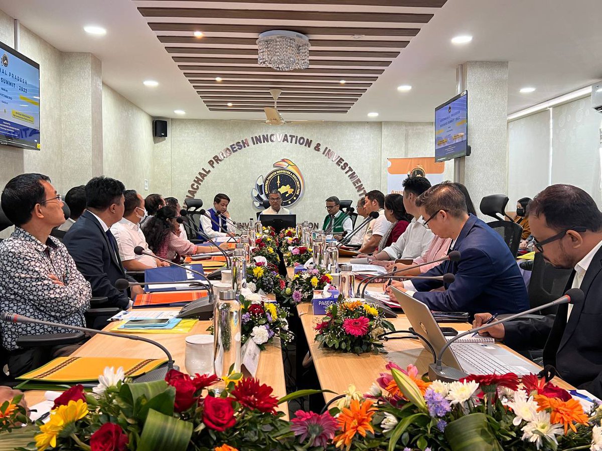 binaysrikant76's tweet photo. Had very useful interaction with representatives of industry, chamber of commerce & vibrant community of #startup entrepreneurs of Arunachal Pradesh at #APIIP ; spl thanks to Commissioner @prashantias2001 for organising the event https://t.co/NlIZzaasLJ