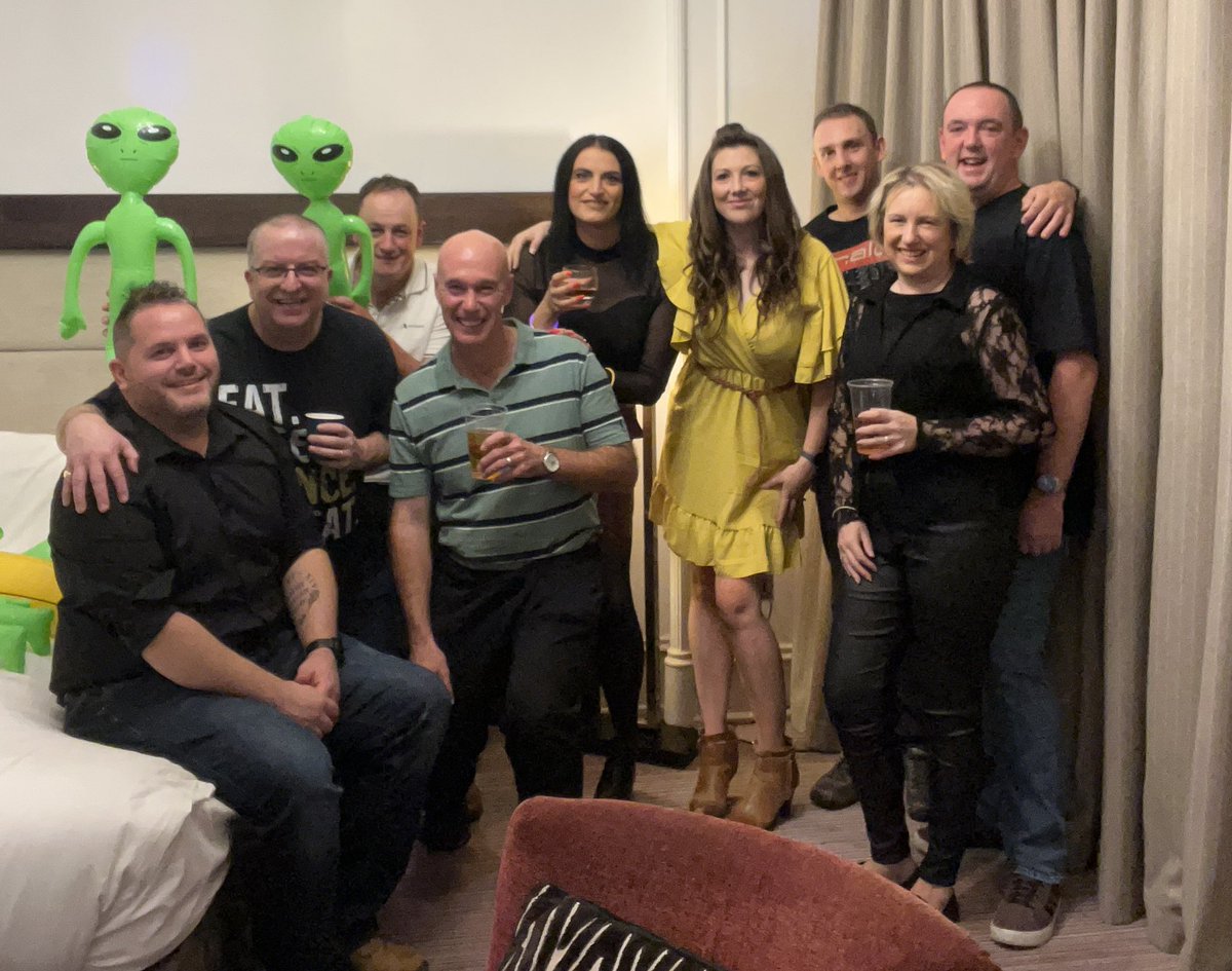 x_Hannah_xx's tweet photo. @dj_davepearce #unitcrew https://t.co/I8H8tQW0rH