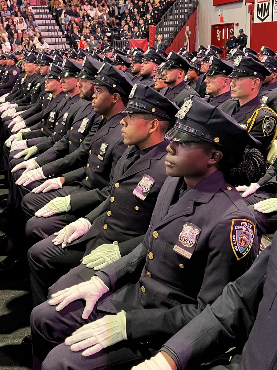 NYPDPC's tweet image. For our 637 newly minted Finest who graduated the police academy today the milestone is tremendous — the accompanying responsibility is infinitely more so. They took a #StepForward, met the challenge, and are now part of a storied history of service &amp;amp; sacrifice. Grateful to them!