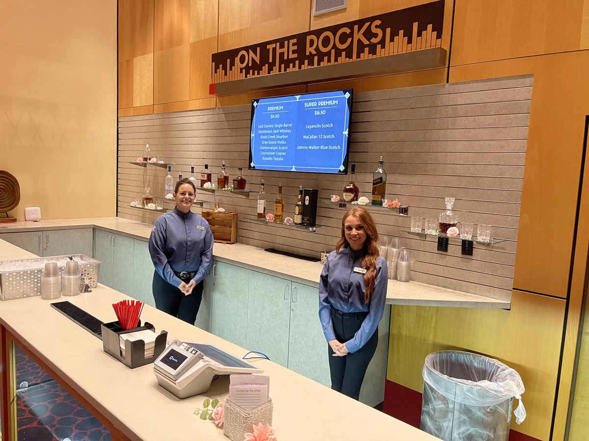 SymphonyHallPhx's tweet photo. Check out the updated beverage options at Symphony Hall from our exclusive food &amp; beverage partner Aventura! Changes include: a new look to the beverage stands, two espresso machines, a wine bar, a beverage stand on the east side of the lobby and self-service water coolers. https://t.co/1sMJiKNvDG