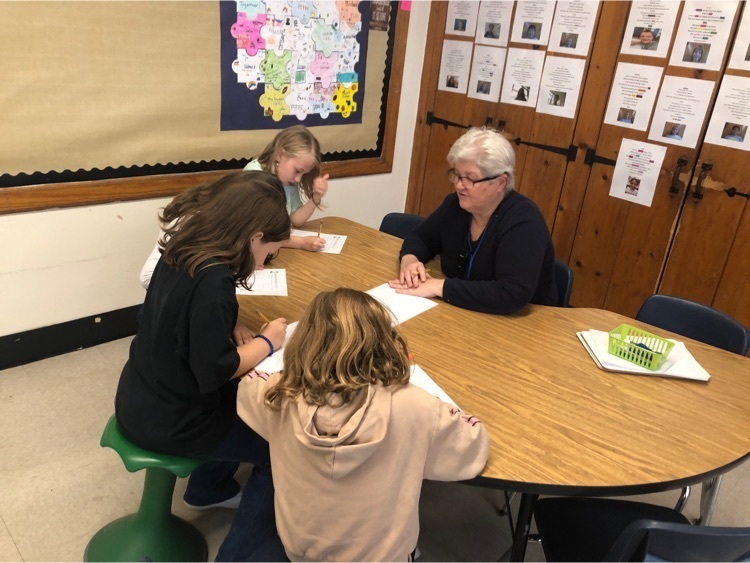 WPSCoolidge's tweet photo. Small group instruction is one way we personalize learning at Coolidge School! Go Cougars! #community https://t.co/qB1OABoZ7y