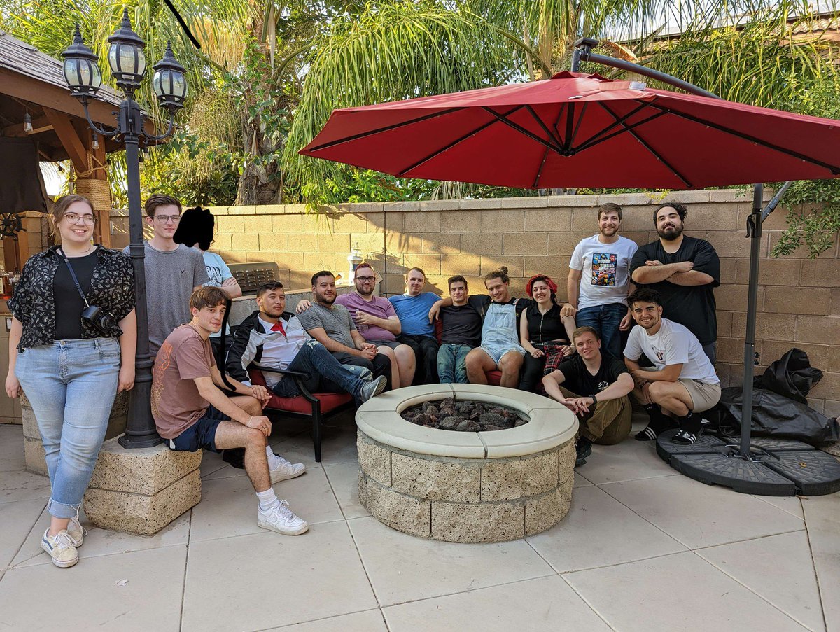 Dawgily's tweet photo. Too many pictures to pick from, but had a great time seeing people this past week. Can't wait for the next one. https://t.co/VurSak1e5o