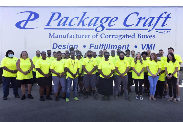 FibreBoxAssn's tweet photo. Congratulations are in order!
#PackageCraft, a corrugated converter and part #TRG, was honored as the 2022 Pitt County Industry of the Year. The award recognizes a manufacturer or distributor representing the community as a model #corporatecitizen.
https://t.co/vehw0G5Ykm https://t.co/0OrrxooKbS