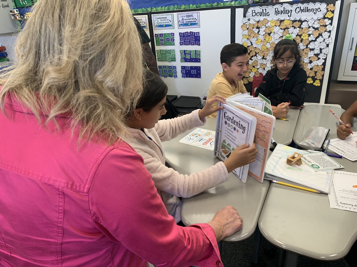 CVWorldofWork's tweet photo. @DukeCitySD @SouthFayetteSD @Avonworthschool #ElizabethForward we learn and grow when we share our work. New and old friends visiting @MeridianCVUSD with @APLee_CVUSD and all the amazing Ts. @BeableEducation @cool_frog36 #RIASEC https://t.co/BUeWSYmxoW