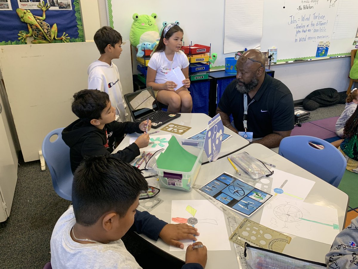 CVWorldofWork's tweet photo. @DukeCitySD @SouthFayetteSD @Avonworthschool #ElizabethForward we learn and grow when we share our work. New and old friends visiting @MeridianCVUSD with @APLee_CVUSD and all the amazing Ts. @BeableEducation @cool_frog36 #RIASEC https://t.co/BUeWSYmxoW
