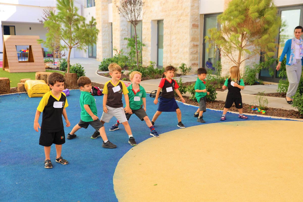 ICS_Amman's tweet photo. The new facilities of #TheHiveICS are allowing #EY1ICS and #EY2ICS to discover and play in new ways! #ThriveICS https://t.co/PTof3BJJ0w