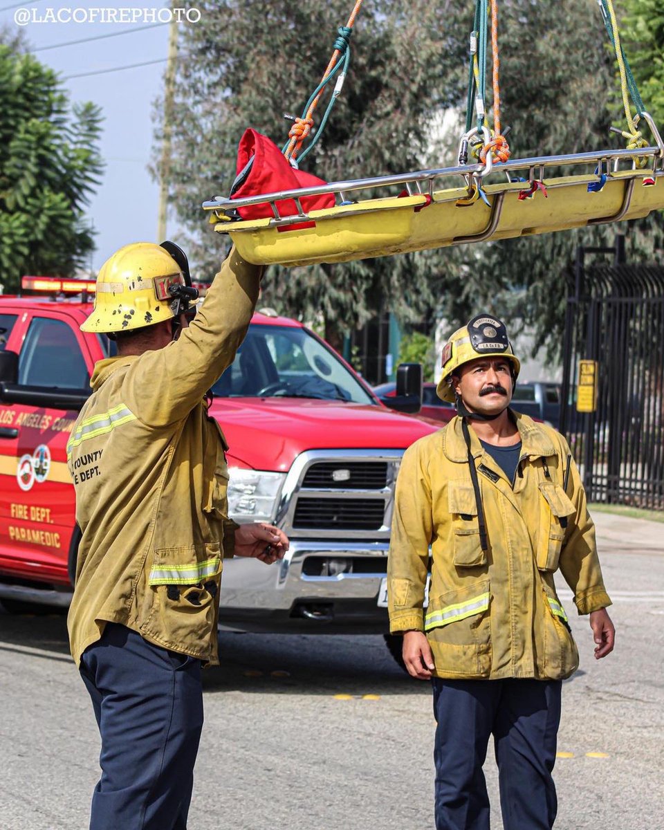 LACOFD's tweet photo. #LACoFD firefighters from Fire Station 147 conducting a rescue drill with a stokes basket.
Thanks to @lacofirephoto (IG) for capturing these photos.
#lacountyfire #lacountyfd #lacountyfirefighters #lacofdquint147 #lacofdsquad147 #lacofd #rescuedrills #stokesbasket https://t.co/l4kpgepv3x
