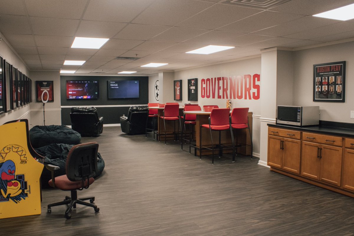 This month, <a href="/LetsGoPeay/">Austin Peay Governors</a> opened the brand new 𝗦𝘁𝘂𝗱𝗲𝗻𝘁-𝗔𝘁𝗵𝗹𝗲𝘁𝗲 𝗟𝗼𝘂𝗻𝗴𝗲! 

It features recliners, two 75-inch TVs, a PlayStation 5, and various other amenities for the student-athletes of <a href="/AustinPeay/">Austin Peay State University</a>.

#ChaseTheLion || #PushinPeay