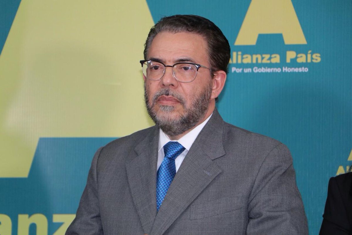 acentodiario's tweet photo. Alianza País: "La Consulta del PLD dejó en evidencia que el pueblo dominicano rechaza el retroceso y la corrupción que por más de 20 año predominó en el país."

#AcentoDiario https://t.co/U9OYxmrWi3