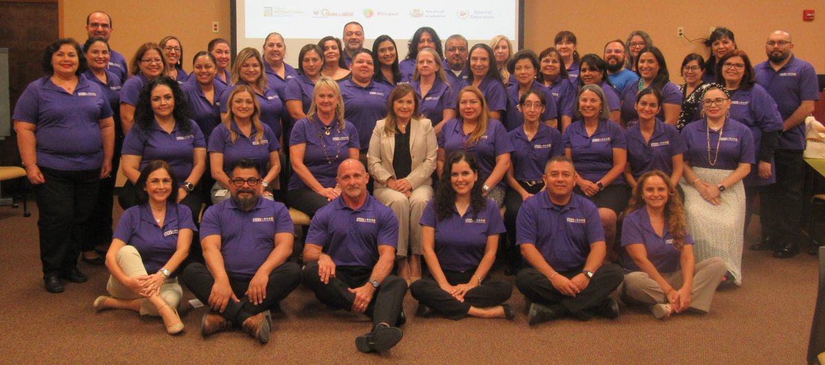ESC1Mathematics's tweet photo. Happy Boss' Day Dr. King from Curriculum, Instruction and Assessment @RegionOneESC https://t.co/0iKtjhABWZ