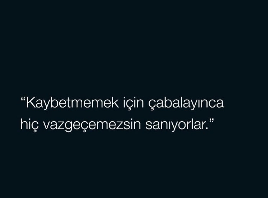 Sumrtmirc's tweet photo. Empati kursan da, anlayışlı olsan da, kendini onun yerine defalarca koysan da aklına yatmıyor çünkü sen onun yerinde olsan tüm zor şartlara rağmen öyle yapmazdın. https://t.co/QtYgfo8OLA