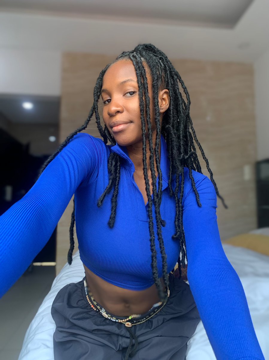 praisejohnn's tweet photo. Most beautiful girl on Twitter today ❤️ https://t.co/4dIVpmQeif