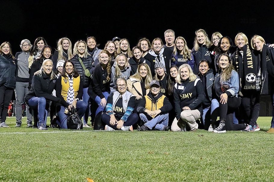 ArmyWP_WSoccer's tweet photo. What a weekend… HUGE thank you to everyone that helped make it so special! To the @WestPoint_USMA community… To our @GoArmyWestPoint staff, families, &amp; fans… To @ArmyWP_WSoccer past, present, &amp; future… We appreciate you all!!! We will never forget this ⭐️

#GoArmy
#BEATnavy https://t.co/82EFEr0NZ7