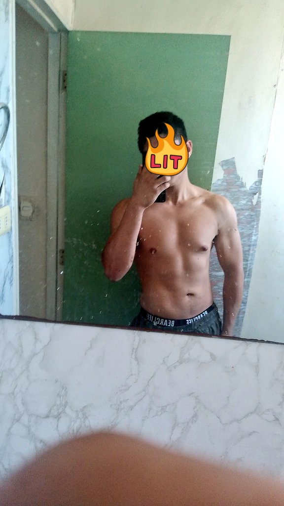 eval_calamidad's tweet photo. Preparandome😈😈 sigueme y te sigo🔥 https://t.co/4Z0w287ETn