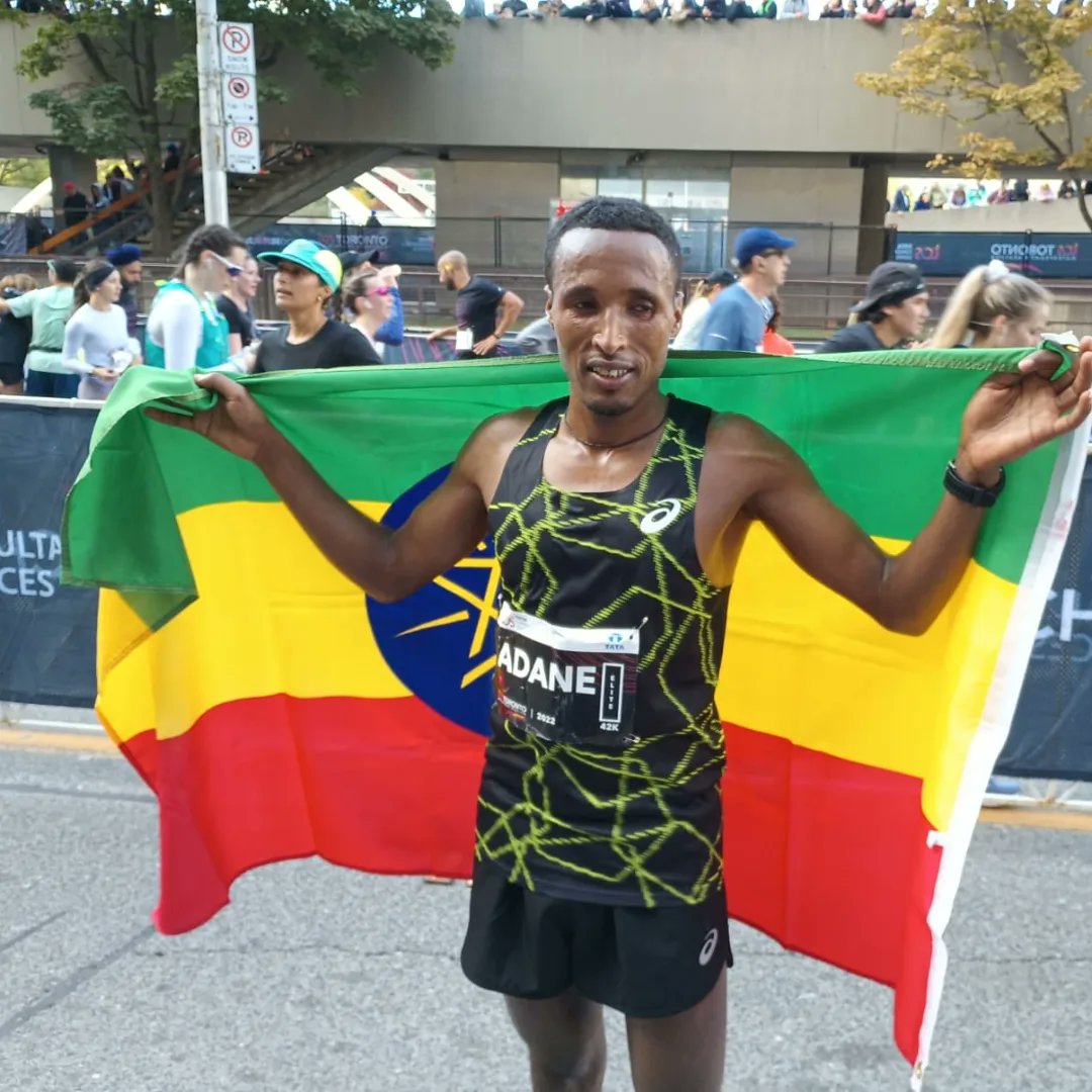 YihunilignAdane's tweet photo. A big win for me. Thanks @TOwaterfront42k for an amazing race. I love Canada 🇨🇦 #asics #metaspeededge https://t.co/rW9xTszRwp