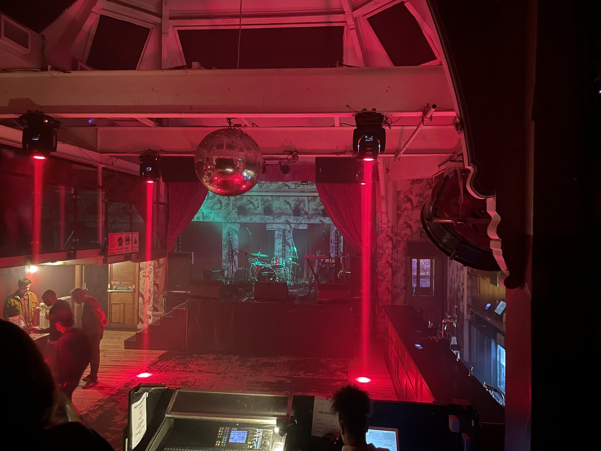 BullyForMe's tweet image. At one of my favourite venues for one of my favourite artists! @DeafInstitute @theburninghell