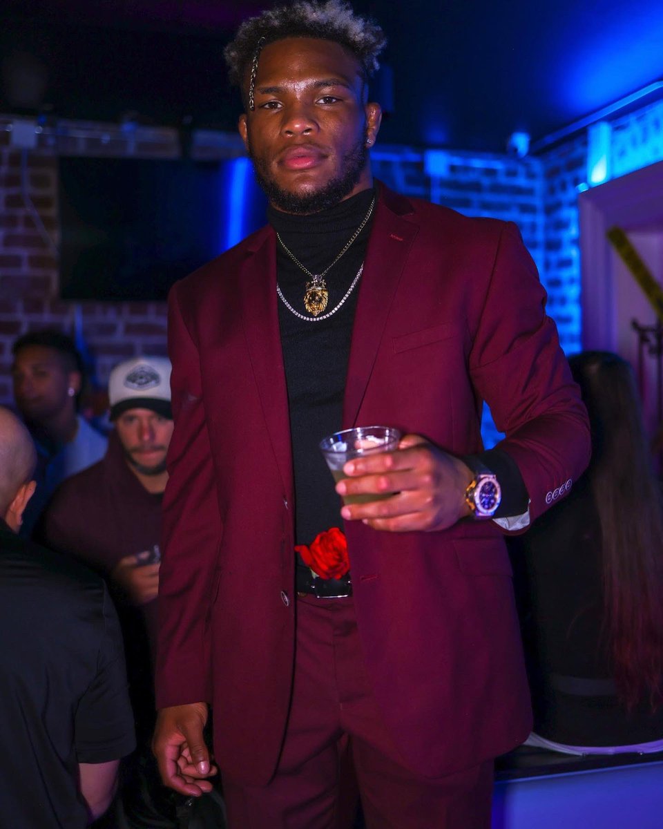RenfroSolomon's tweet photo. πΉπ
Another Dominant Performance.
Sent Bolts Thru His Skullβ‘οΈπ
-Celebrations Are In Order πΎπ₯
#TheRealKinGIsHere #OnANewLevel #WsTheFuckUp #CLE #BUFF #NYC #SAV #HideYaBish #BlackDragonMMA #LION #GODIsGreat #MAULHIM #UFC #UFCFightPass #IkonFC
πΈ @kingdxm https://t.co/wjjAPs4sZJ