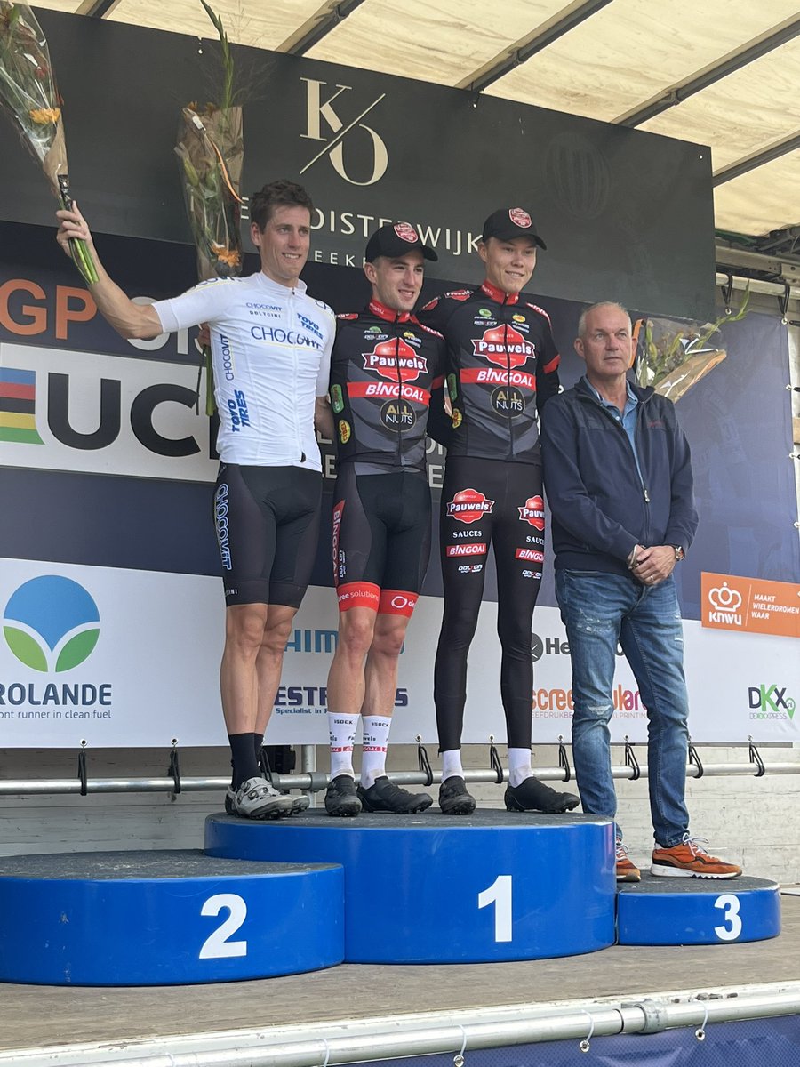 Terugblik naar de podiums van zondag 16 oktober 2022

Elite heren 
🥇Ryan Kamp
🥈Jens Adams
🥉Witse Meeussen 

Huldiging door Bestronics

#gpoisterwijk #cyclocross #veldrijden #international #oisterwijk #uci #knwu #podium #elite #streekparkkleinoisterwijk