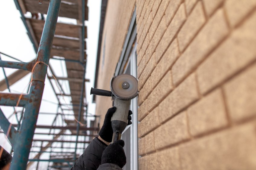 a1everlast's tweet photo. Replacing the siding on your home is a big investment, but it can pay off in both the short- and long-term. Not only will new siding help to protect your home from the elements, but it can also boost its curb appeal and increase its resale value.

https://t.co/gYg8P3JXDZ https://t.co/iNAYvRfCfu