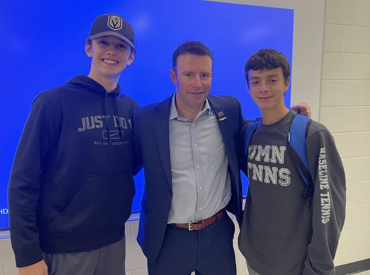 ErikAndersonMN's tweet photo. Terrific visit from @TomWeilerMN today at EHS. #EHSGov students heard about Mr. Weiler’s goal of restoring the American Dream and participated in Q&A. @EdinaZephyrus was again on hand to cover. And I got a sweet submarine stress ball! Thanks, Tom! https://t.co/M0Bh5ww9Kw