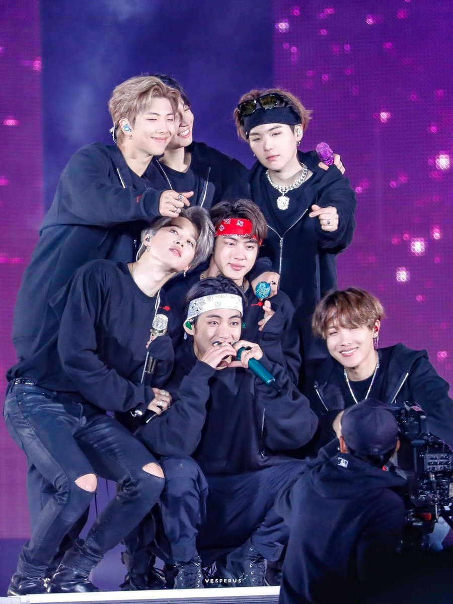 Faty89954285's tweet photo. Los esperaré el tiempo que sea necesario 💜

WE LOVE YOU BTS💜
#btsarmyforever 
#RM
#JIN
#SUGA
#JHOPE 
#JIMIN
#V
#JUNGKOOK 
@BTS_twt 
@bts_bighit https://t.co/adCECIh2hL