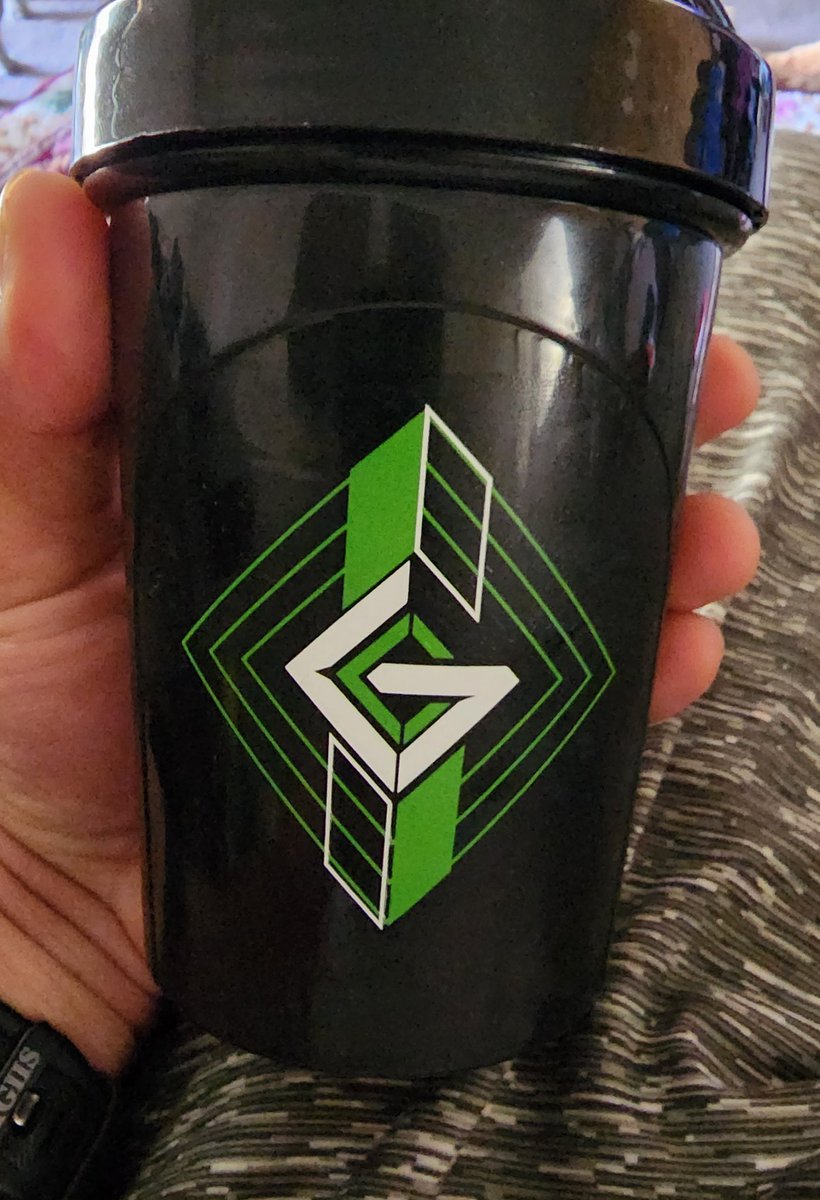 cigris85's tweet photo. @GFuelEnergy @Gladd Fiance surprised me with something awesome! Thanks @MsShannon85 https://t.co/bA3whfYAHE
