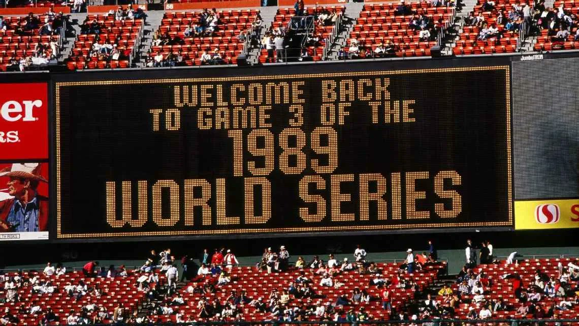 SCEC's tweet photo. On Oct. 17 1989, just before Game 3 of the World Series between the A's and the Giants, a M6.9 earthquake shook Candlestick Park and the entire Bay Area. Known as the Loma Prieta earthquake, it was the largest EQ in the Bay Area since the 1906 San Francisco earthquake. https://t.co/SV1EyxrtfX