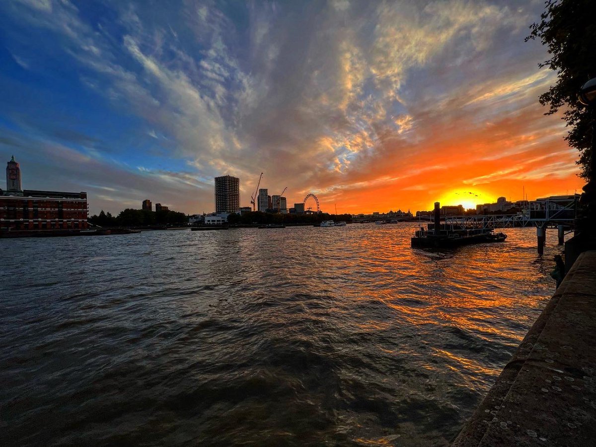 PrincipleofTwo's tweet image. London #🇬🇧❤️