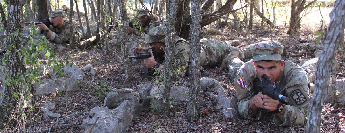 StateRotc's tweet image. Last Thursday&apos;s lab, Bobcat Cadets rotated leadership roles and practiced Ambush. 

By rotating leadership positions, each Cadet will have their opportunity to develop their leadership and learn from Cadre and their peers. #decidetolead #bobcatbattalion