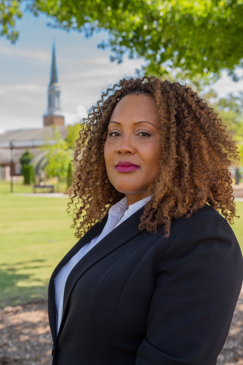 Morgan4NCSenate's tweet photo. In 22 days we must secure bodily automony and reproductive rights here in NC. This is a fight we must not lose💙 Elect pro-choice candidates like myself &amp; @HuffmanForNC #VoteBlueIn22 #Morgan4NCSenate #MoveForwardWithMorgan #electaneducator @TurnoutPAC @SalisburyIndep https://t.co/VySZWFnQDL