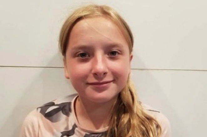 F_Desouche's tweet photo. Paris : Lola, 12 ans, violée, torturée, égorgée et enfermée dans une malle (MàJ : Le complice de la meurtrière algérienne présumée remis en liberté)
https://t.co/TS2dDio0wR https://t.co/GrAKJaQrG3