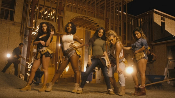 NormaniKHBrasil's tweet photo. "Lembro-me de que havia um clipe com o qual todas estávamos muito chateadas, “Work From Home”. Ficamos com vergonha. Especialmente na época, havia e há um padrão entre homens e mulheres serem capazes de ser expressivos e dizer certas coisas nos discos." - Normani https://t.co/VPVsaGDjPk