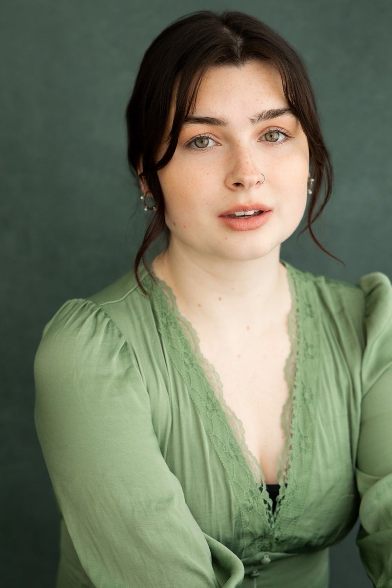 ErinRoseMartin's tweet photo. Final year at @LIPALiverpool starting to feel a wee bit more real!!!
Thanks sm @Kate_McDPhoto for the laaavly headshots🤩
https://t.co/ExY9jI0aOh
#actor #seekingrepresentation #2023actors #graduatingactors https://t.co/ry91beHze4