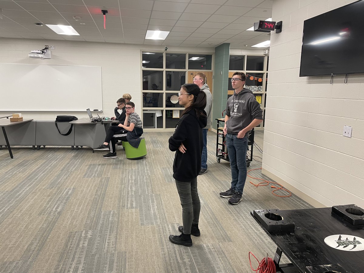 wildcats6090's tweet photo. 🎶It's beginning to look a lot like robotics...🎶 Off-season competition at Zeeland East High School this Saturday; 10/22/22. 
Address:
Zeeland East High School, 3333 96th Ave, Zeeland, MI 49464 https://t.co/UyWPX0ZJ5q