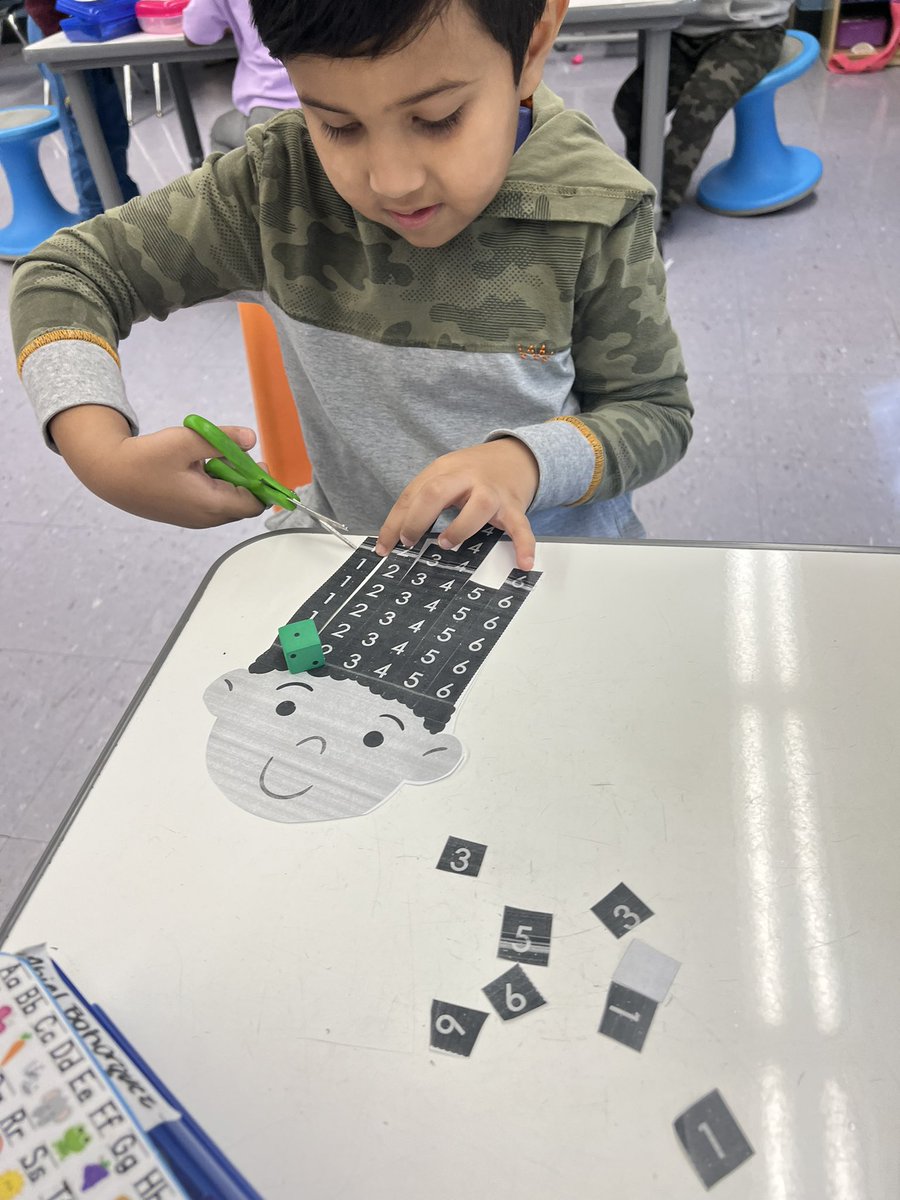 Math haircuts, who would have thought that is a thing?! We loved building our number sense and fine motor skills through counting on dice! 🧮🎲 <a href="/WillowRoadVS13/">Willow Road School</a> <a href="/VS13UFSD/">ValleyStream13UFSD</a>  #teamwillow