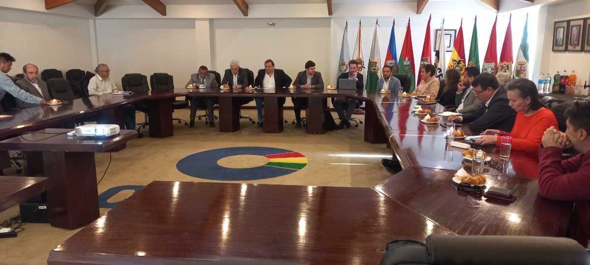 La anterior semana participamos en Santa Cruz en el evento “Edge en Bolivia”, donde <a href="/epolychron/">Eleni Polychroniadou</a> 
representó a la empresa británica <a href="/SintaliLtd/">Sintali</a> , expertos en la certificación EDGE de construcción sostenible.

En La Paz estuvimos en el Foro de Construcción Sostenible Bolivia 2022.