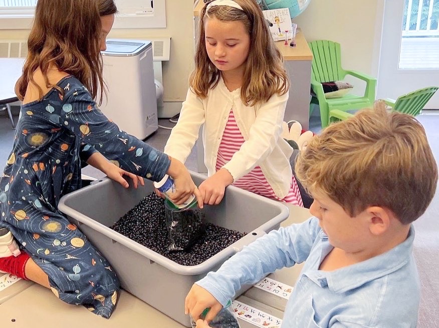 Person to Person (@p2phelps) on Twitter photo Thank you GCDS 2nd graders! After studying how food connects communities and gaining an appreciation for different foods around the world, they got to work. They packed 850 pounds of rice and beans for us and for <a href="/NtNGreenwich/">Neighbor to Neighbor</a>. #GreenwichCT #foodinsecurity Thank you GCDS 2nd graders! After studying how food connects communities and gaining an appreciation for different foods around the world, they got to work. They packed 850 pounds of rice and beans for us and for <a href="/NtNGreenwich/">Neighbor to Neighbor</a>. #GreenwichCT #foodinsecurity