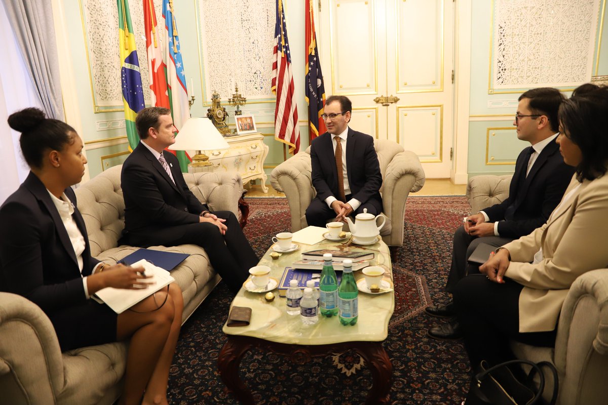 JavlonVakhabov's tweet photo. Insightful conversation with Tom Cooney, VP for Global Policy @GM, as GM International President Shilpan Amin heads to 🇺🇿 next week. GM's partner #UzAuto leads among all #CIS automakers hitting 340K volume, an all-time record. This number is projected to reach over 500K per year. https://t.co/1aIwBzgrw0